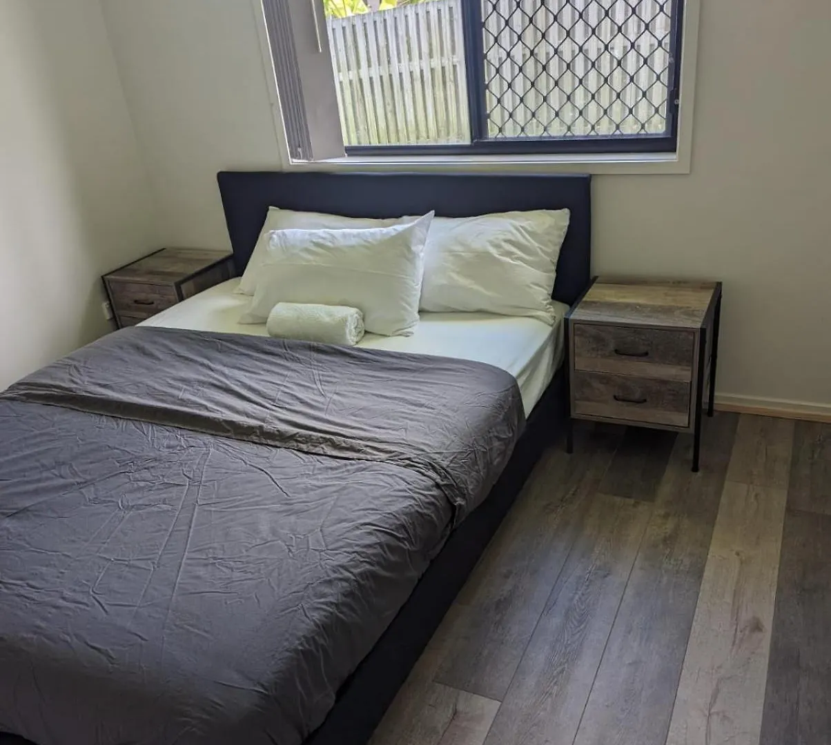 Spacious Entire 4Bedroom House In Gladstone 1 To 8 People Can Stay 0*,  Αυστραλία