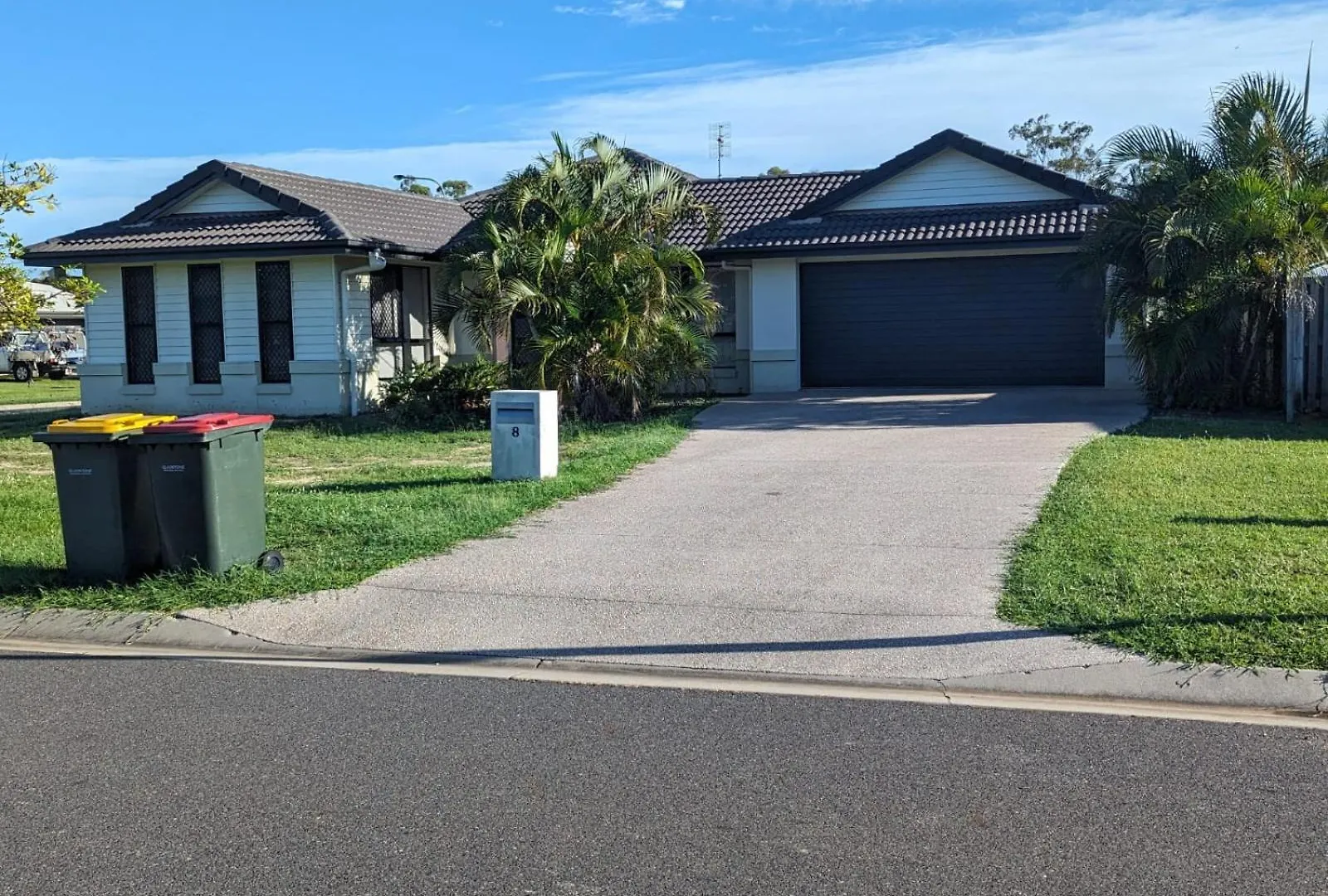 Spacious Entire 4Bedroom House In Gladstone 1 To 8 People Can Stay